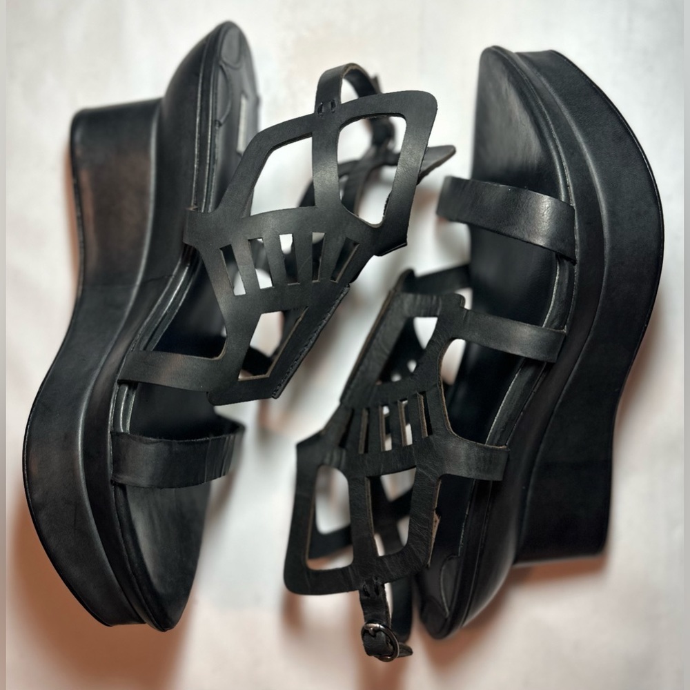 Leon Max Bezel Gladiator Platform Italian Leather Sandals Charcoal Black Sz 9.5